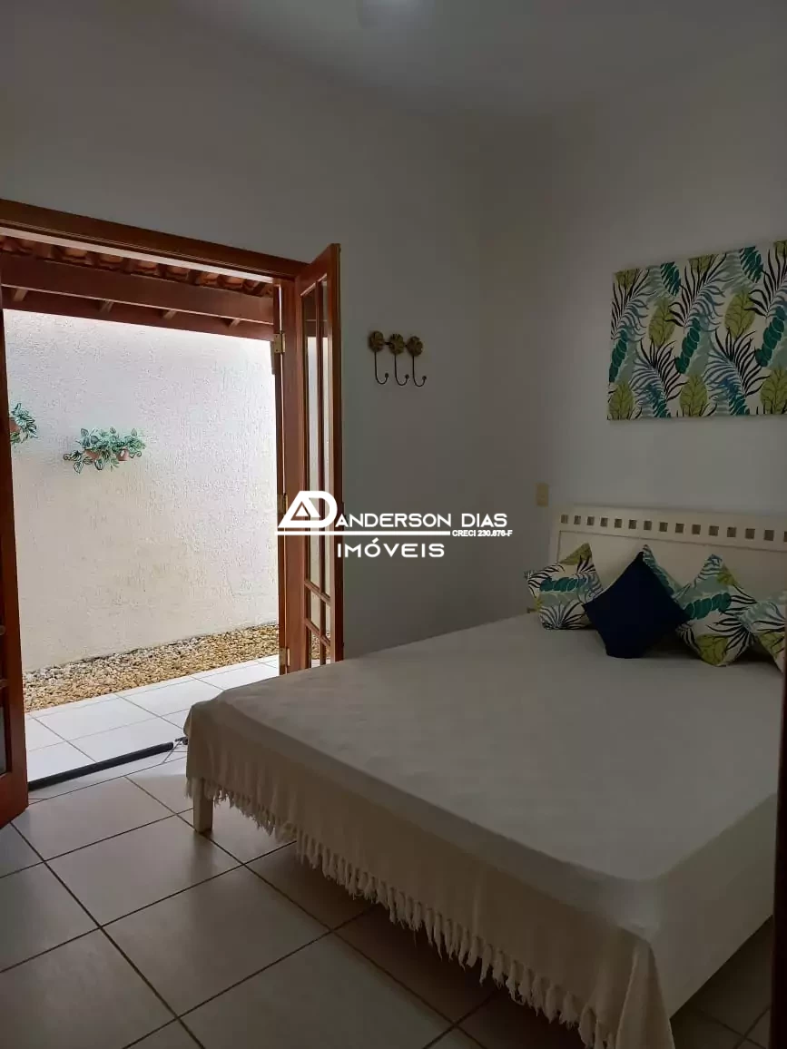 Casa Alto Padrão com 3 Dormitórios à venda, 166M² por R$ 1.400.000 - Praia Capricórnio - Caraguatatuba/SP